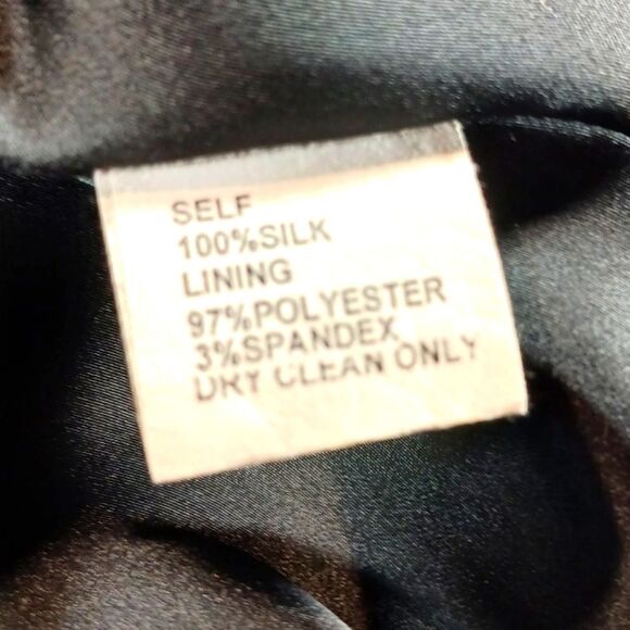 Single by Los Angeles Floral/ Poke-a-dot Artwear Silk Lined Halter Blouse Small. - Picture 4 of 13